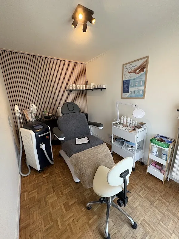 Beauty Bar by Fien