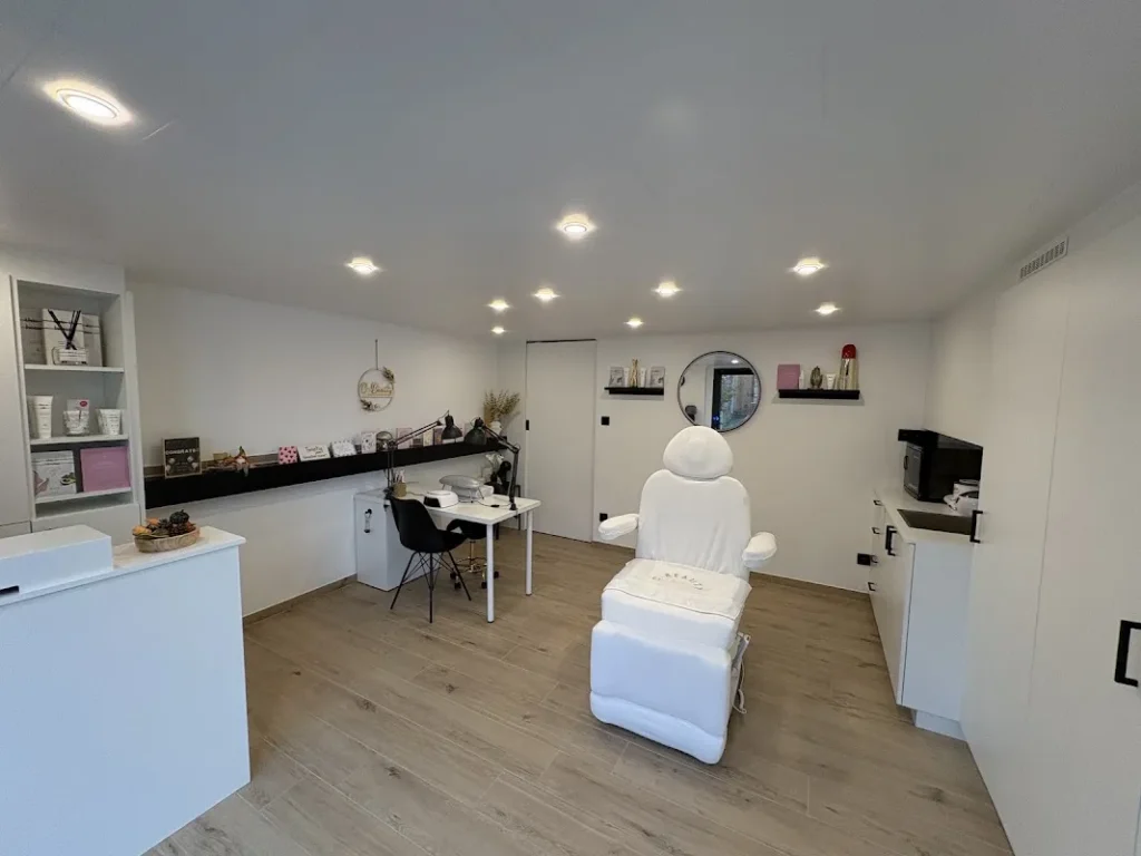 Schoonheidsspecialiste C-BEAUTY