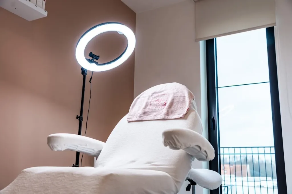 LAYO Nails & Beauty